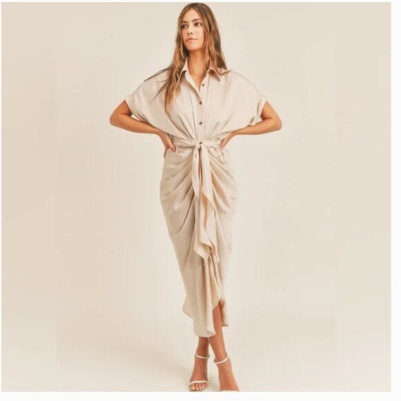 Elegant Cream Midi Dress - Picture 1 of 6